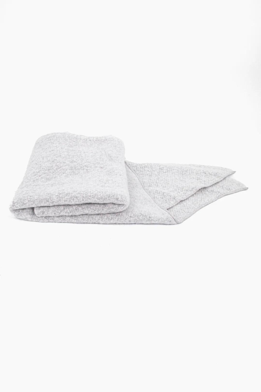 Asymmetric Heavyweight Scarf in Light Grey