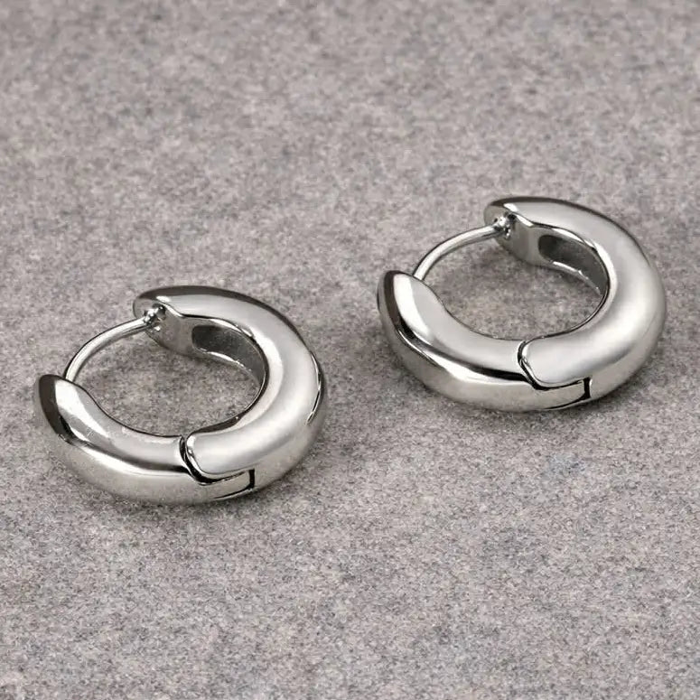 Classic Hinged Chunky Hoop Earrings in Silver - NOSTRUM