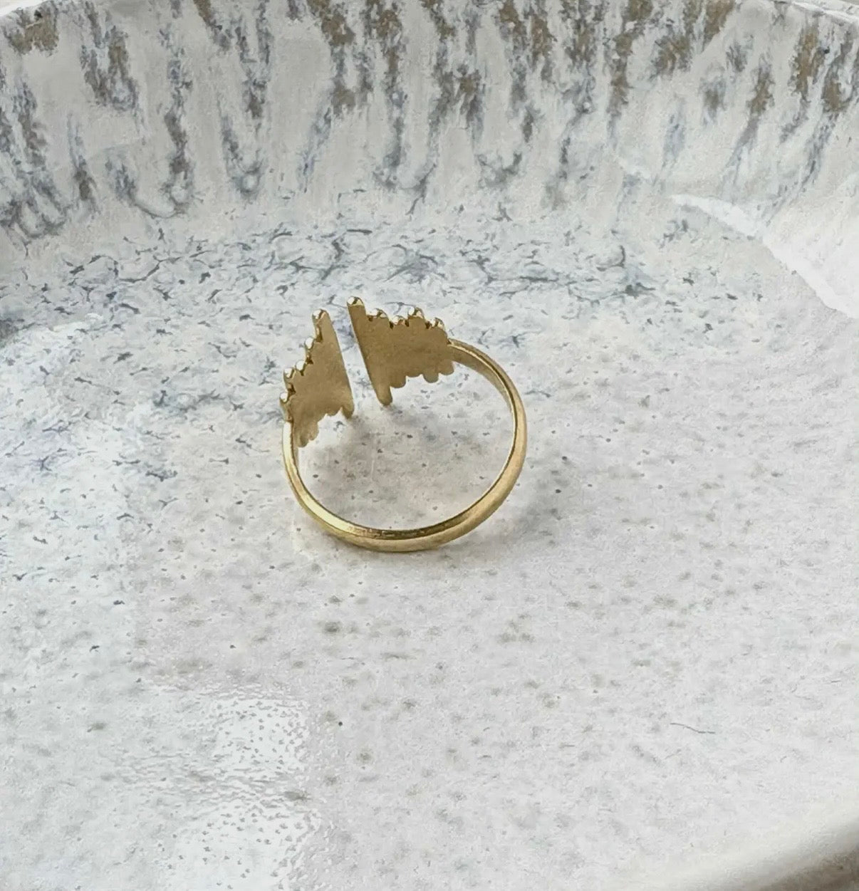 Empire Open Ring in Gold - NOSTRUM