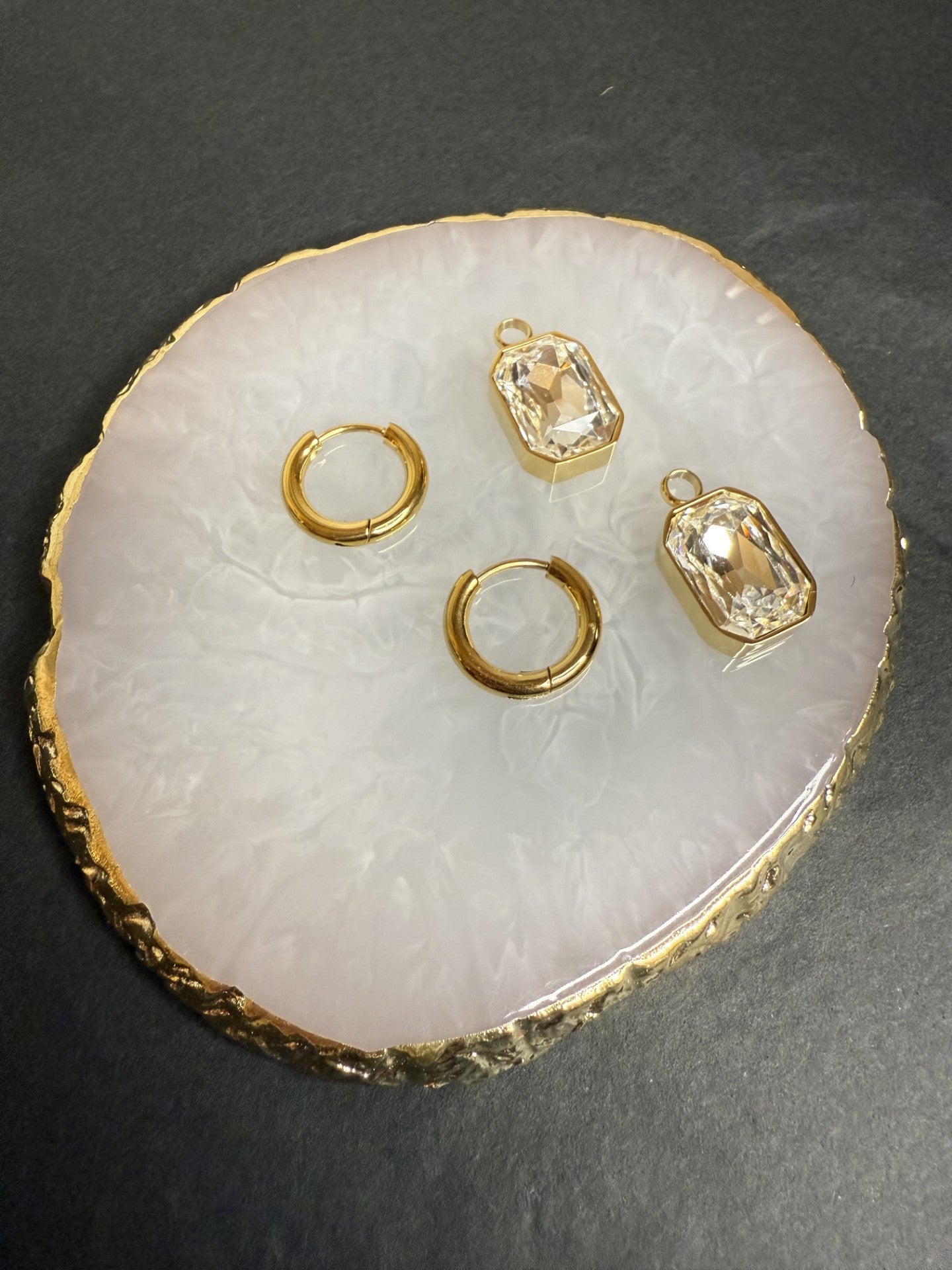 Celebration Crystal Drop Earrings in Gold - NOSTRUM
