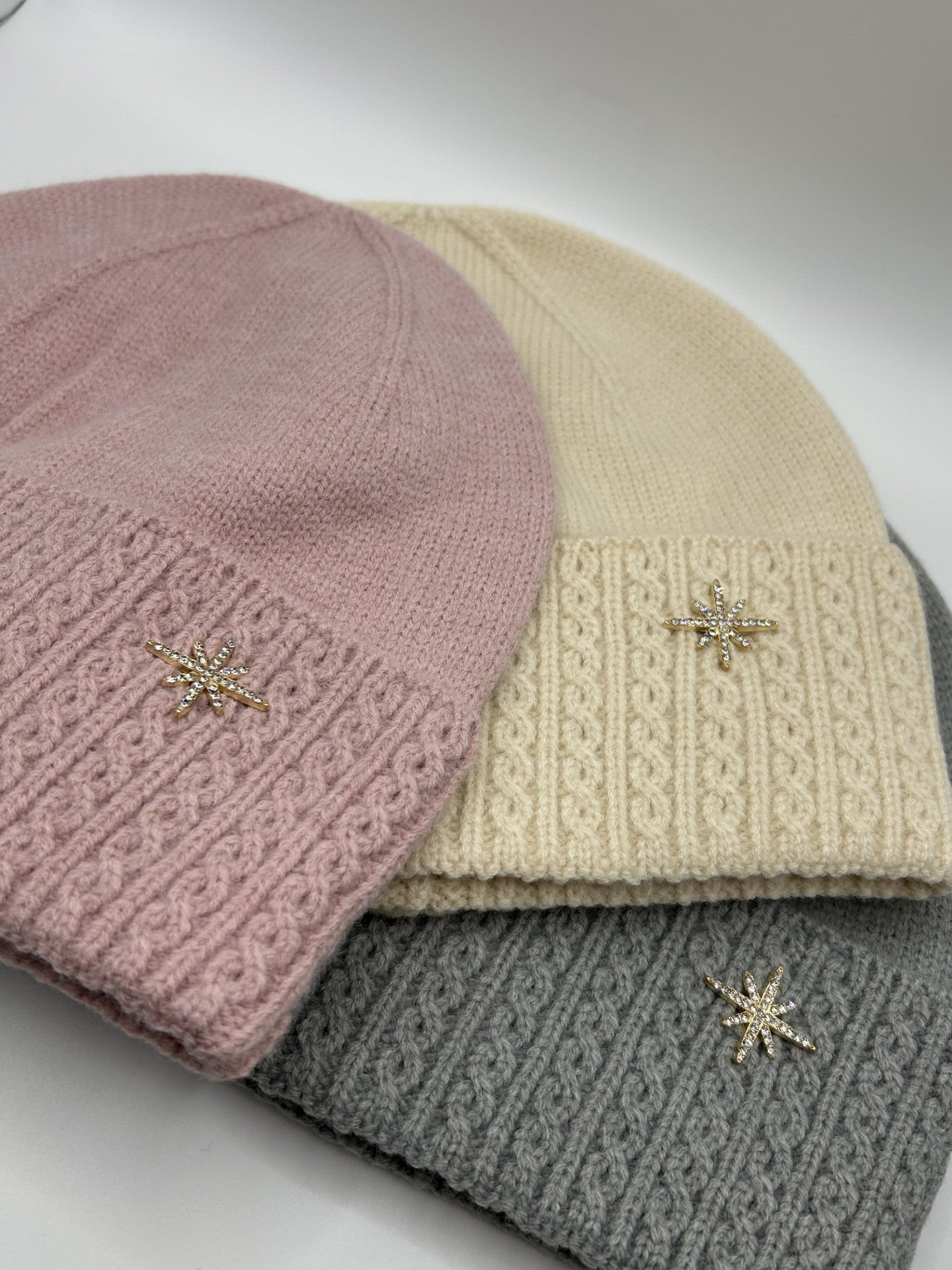 Cable Knit Beanie with Diamante Star - Grey
