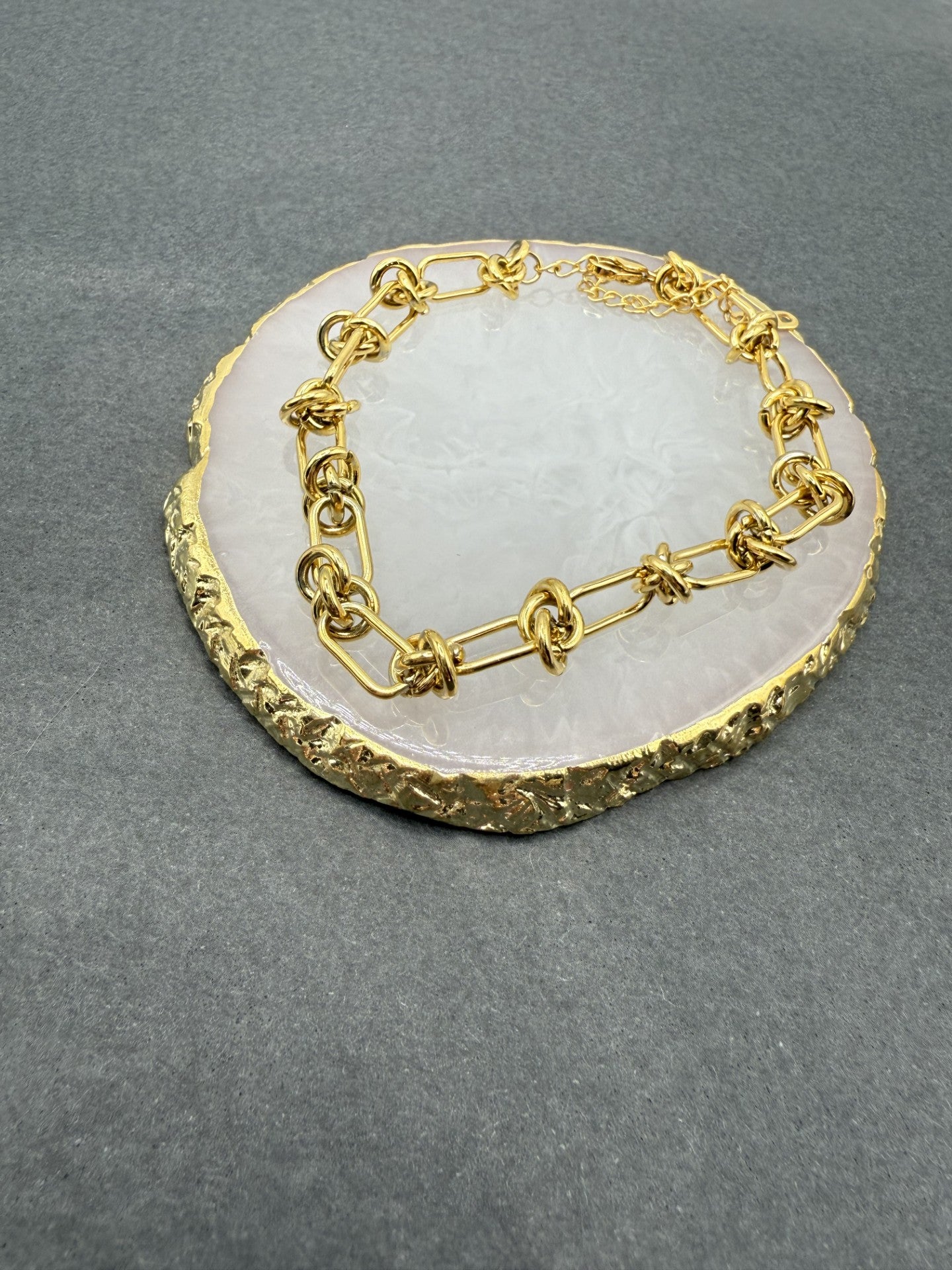 Wild Knot Bracelet in Gold - NOSTRUM