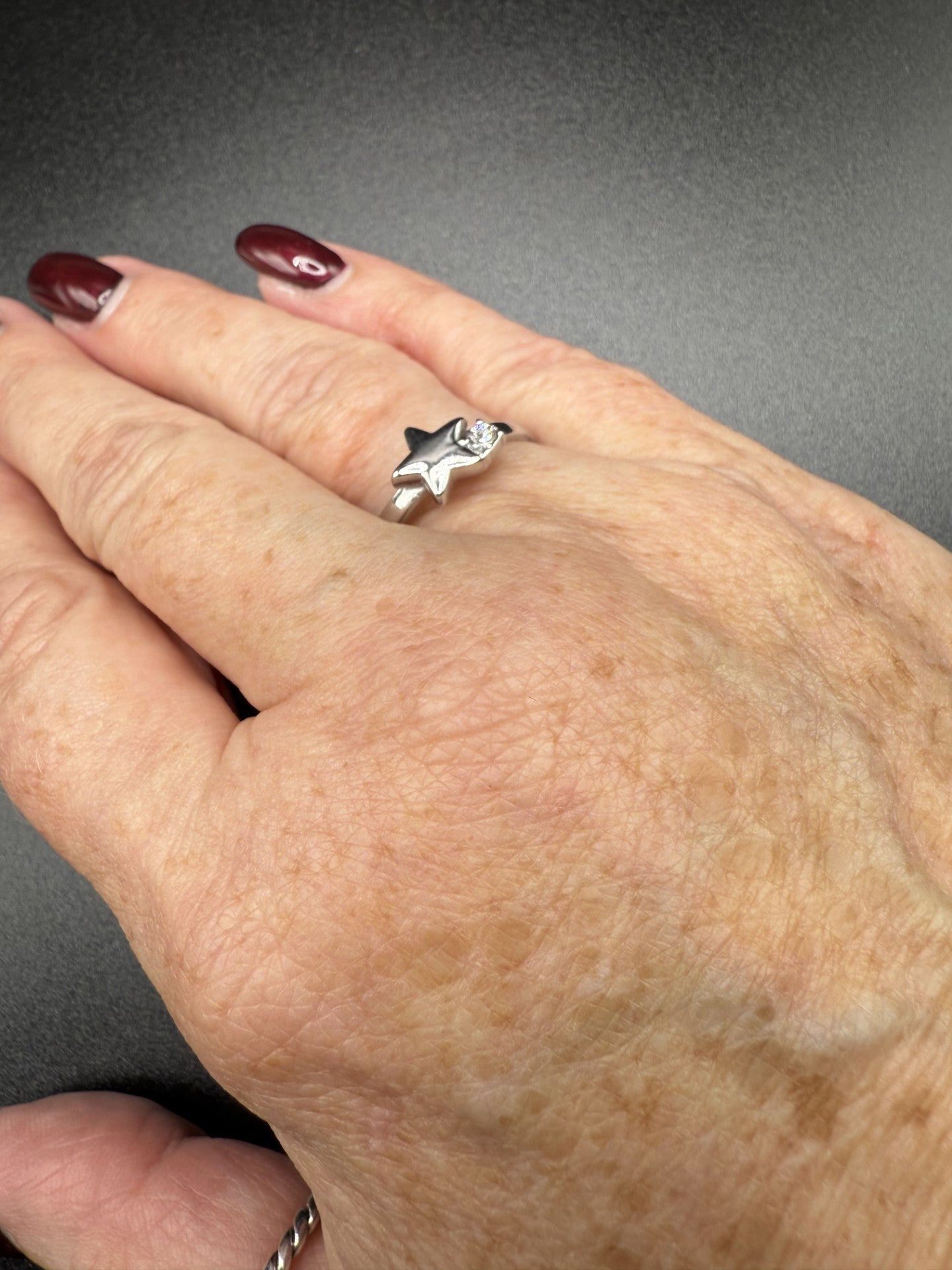 Shooting Star Sparkle Ring in White Gold Plating - NOSTRUM