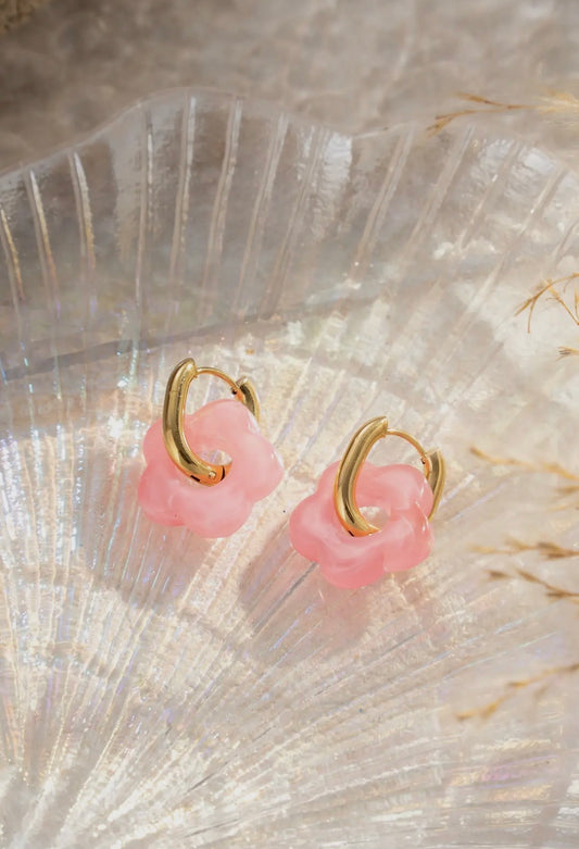 Resin Flower Hoops in Pink - NOSTRUM