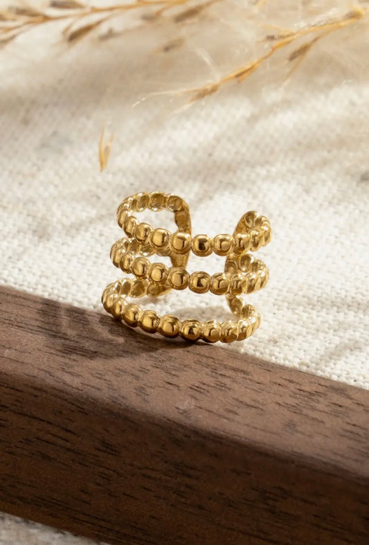 Triple Row Ear Cuff in Gold - NOSTRUM