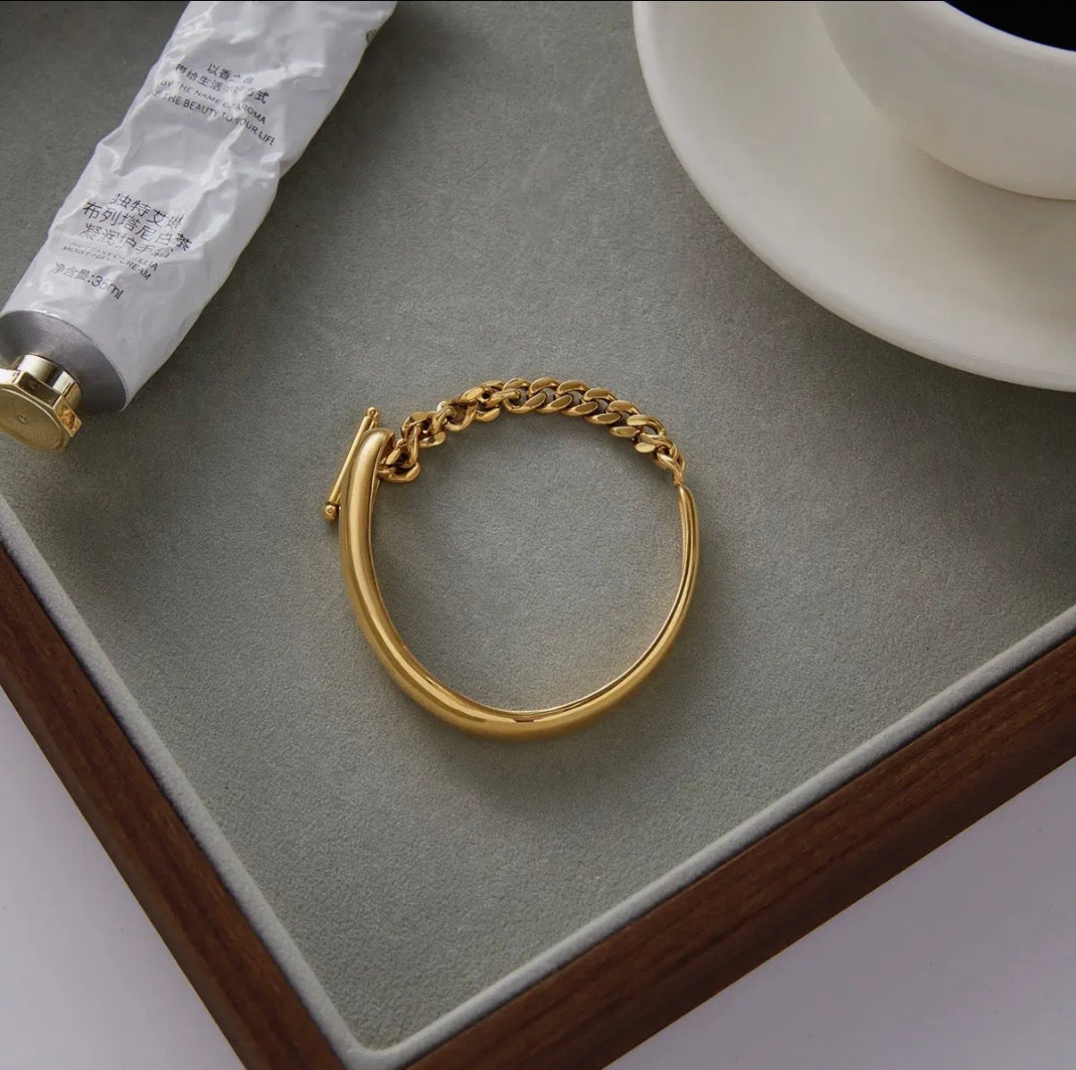Mix Chain T Bar Bracelet in Gold - NOSTRUM
