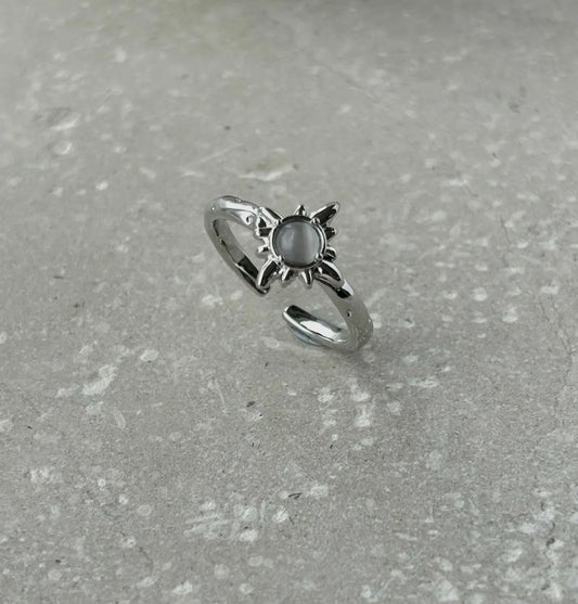 Sun Burst Open Ring in Silver - NOSTRUM