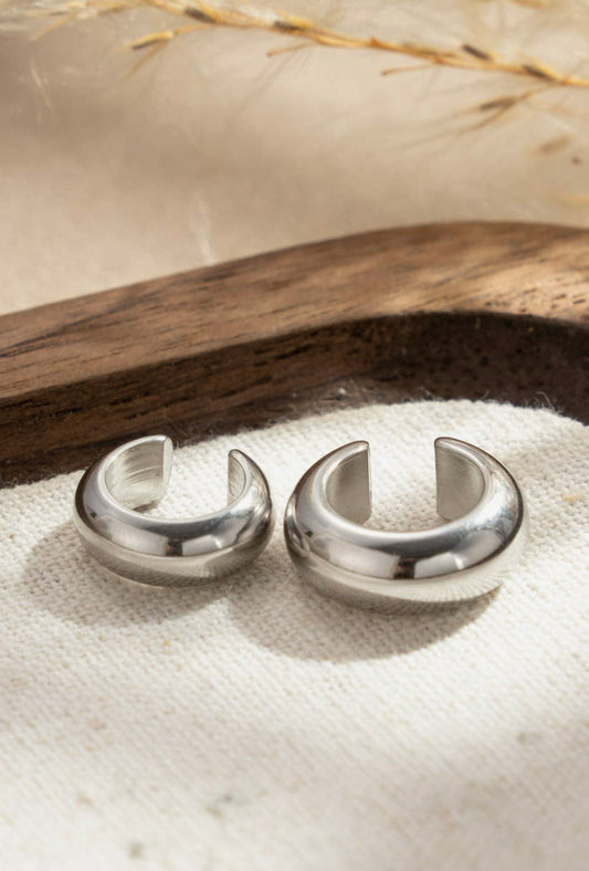 Pair of Plain Ear Cuffs in Silver - NOSTRUM