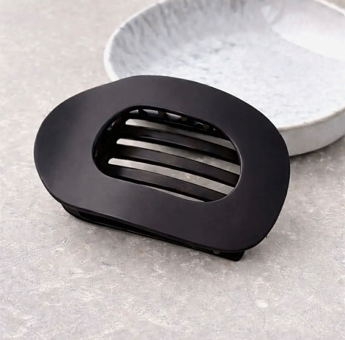 Black Flat Claw Clip