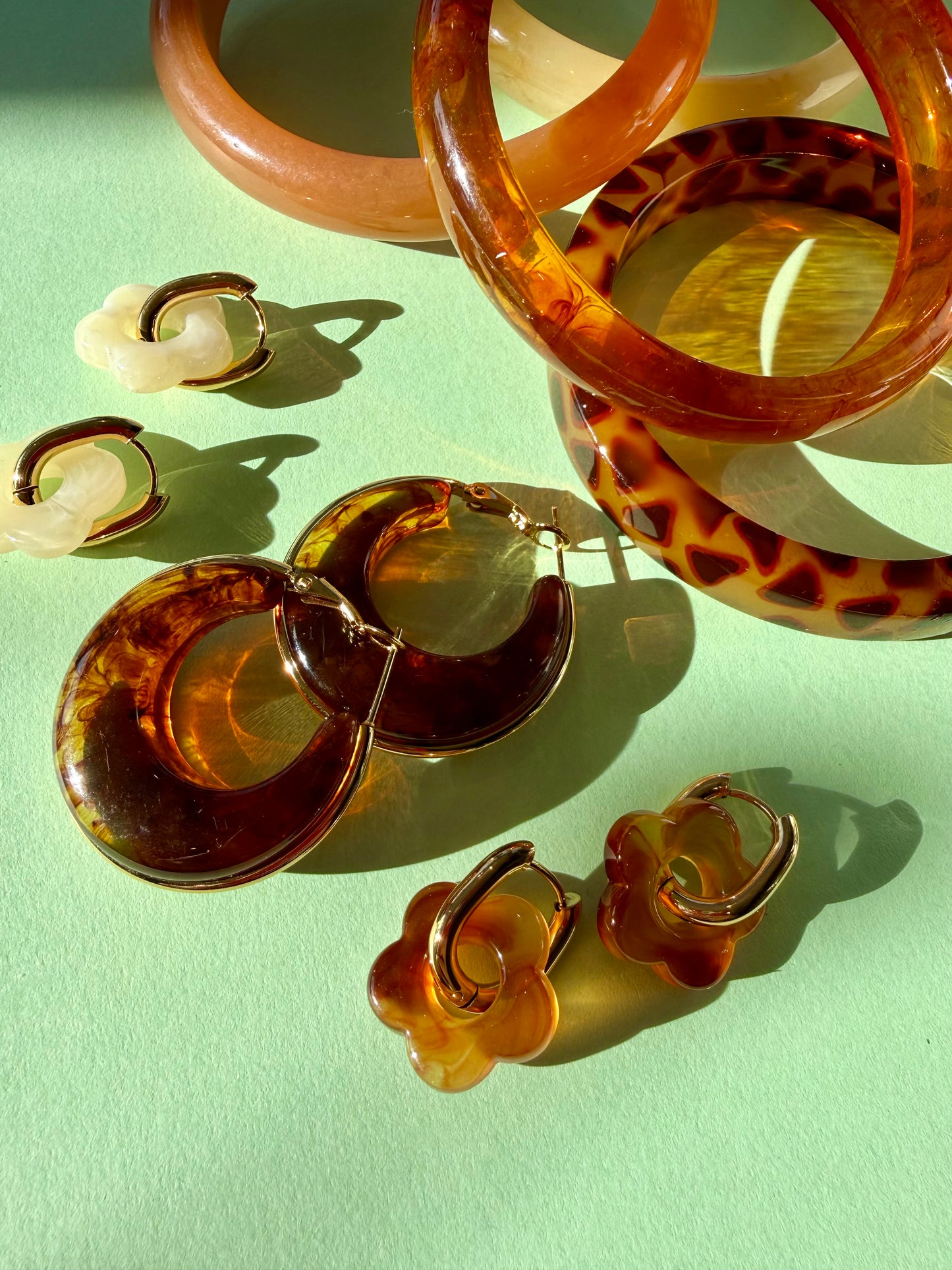 Resin Bangle in Leopard Print