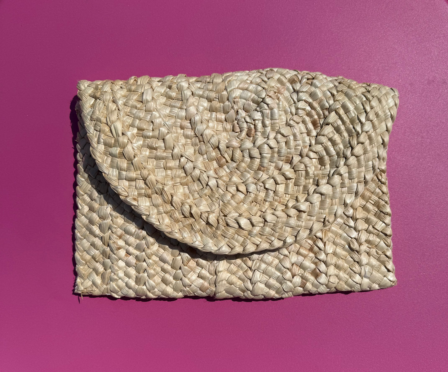 Envelope Straw Clutch in Natural