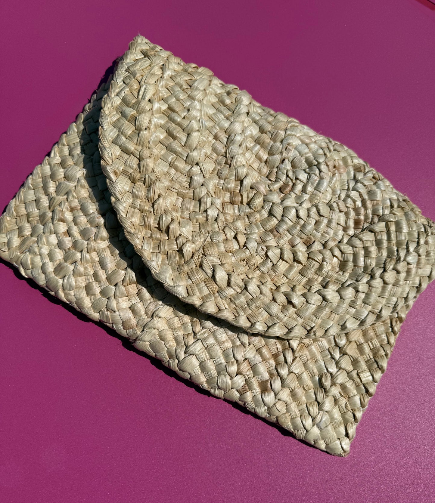 Envelope Straw Clutch in Natural