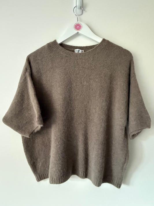 Alpaca Blend Slub Knit Short Sleeve Jumper in Mocha