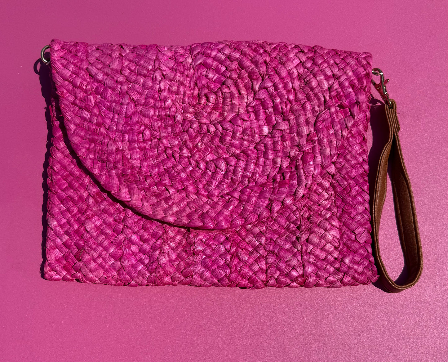 Envelope Straw Clutch Bag in Bright Pink