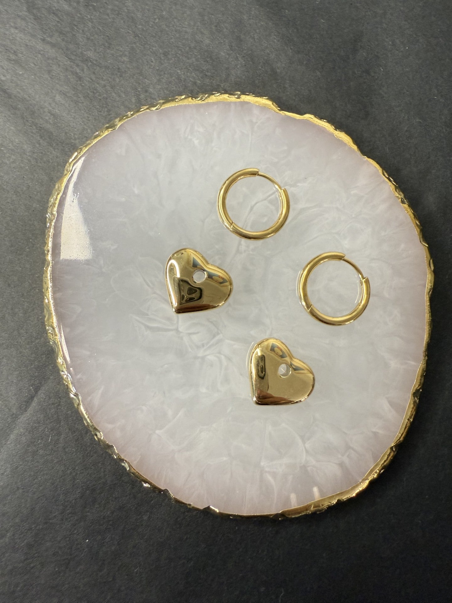 Downtown Chunky Heart Hoops in Gold - NOSTRUM