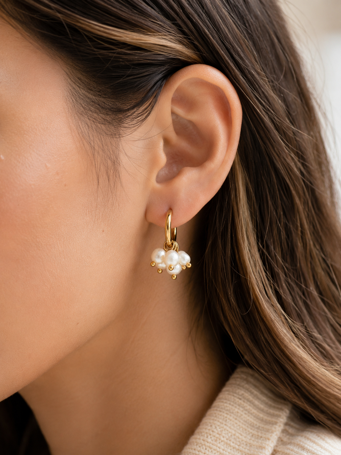 Pearl Cluster Hoop Earrings - NOSTRUM