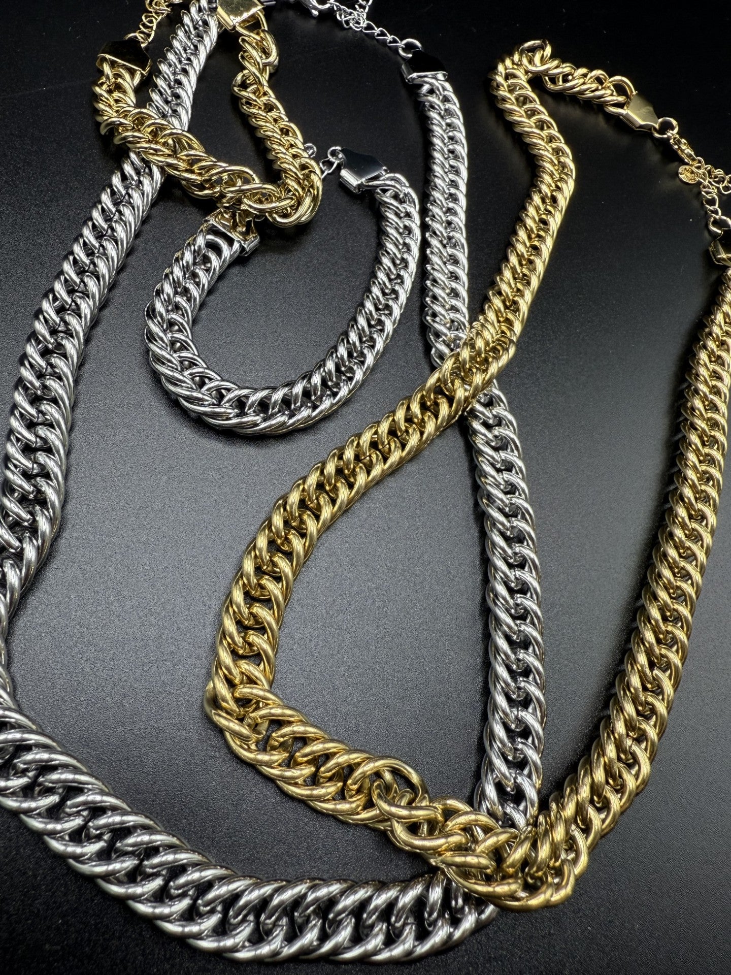 Unisex Chunky Curb Chain Necklace in Silver - NOSTRUM