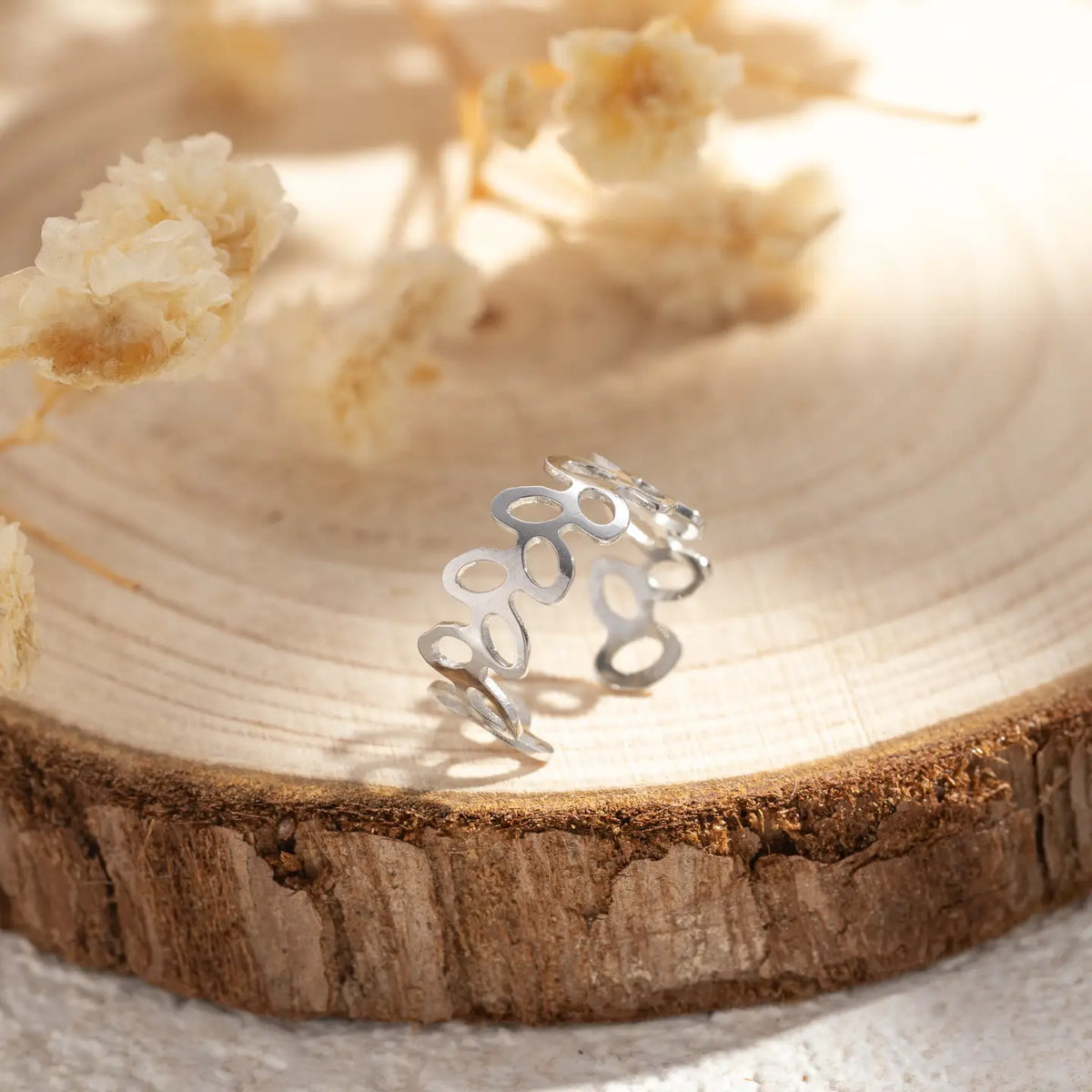 Open Leaf Ear Cuff in Silver - NOSTRUM