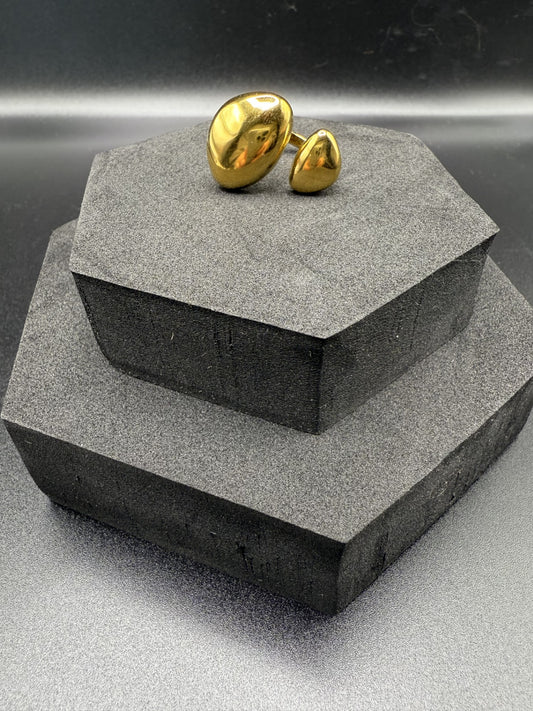 Pebble Open Style Adjustable Ring in Gold - NOSTRUM