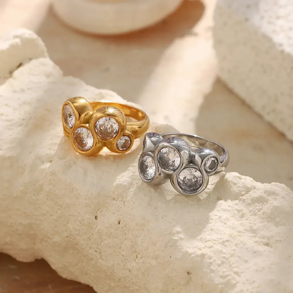 Crystal Statement Ring in Silver - NOSTRUM